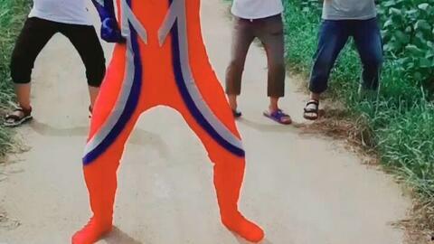 凹凸曼视频,拯救地球的英勇战士，揭秘其背后的故事与成长历程